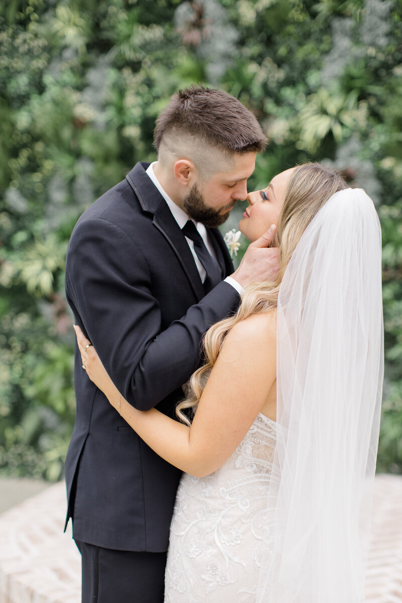 Oliver Wedding Sneaks - Emily Kirsten Photography 044