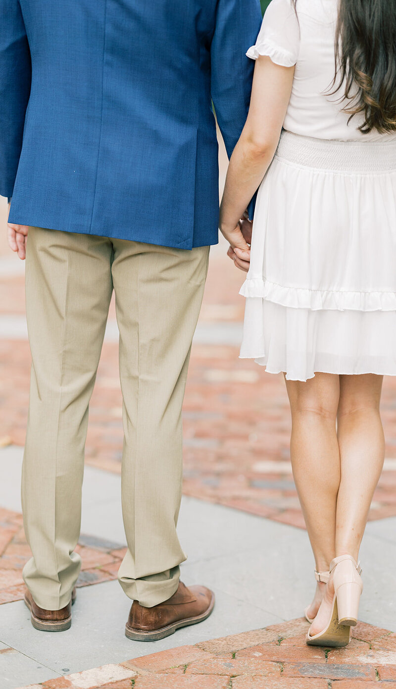 engagement-photo-at-duke-mansion-nc