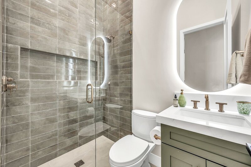 6421 E Winchcomb Dr-42