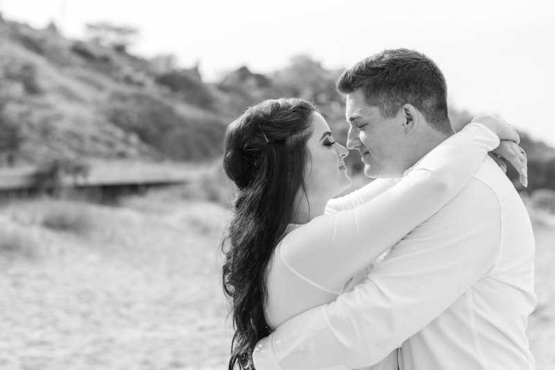 atwater-beach-engagement-milwaukee-the-paper-elephant-023