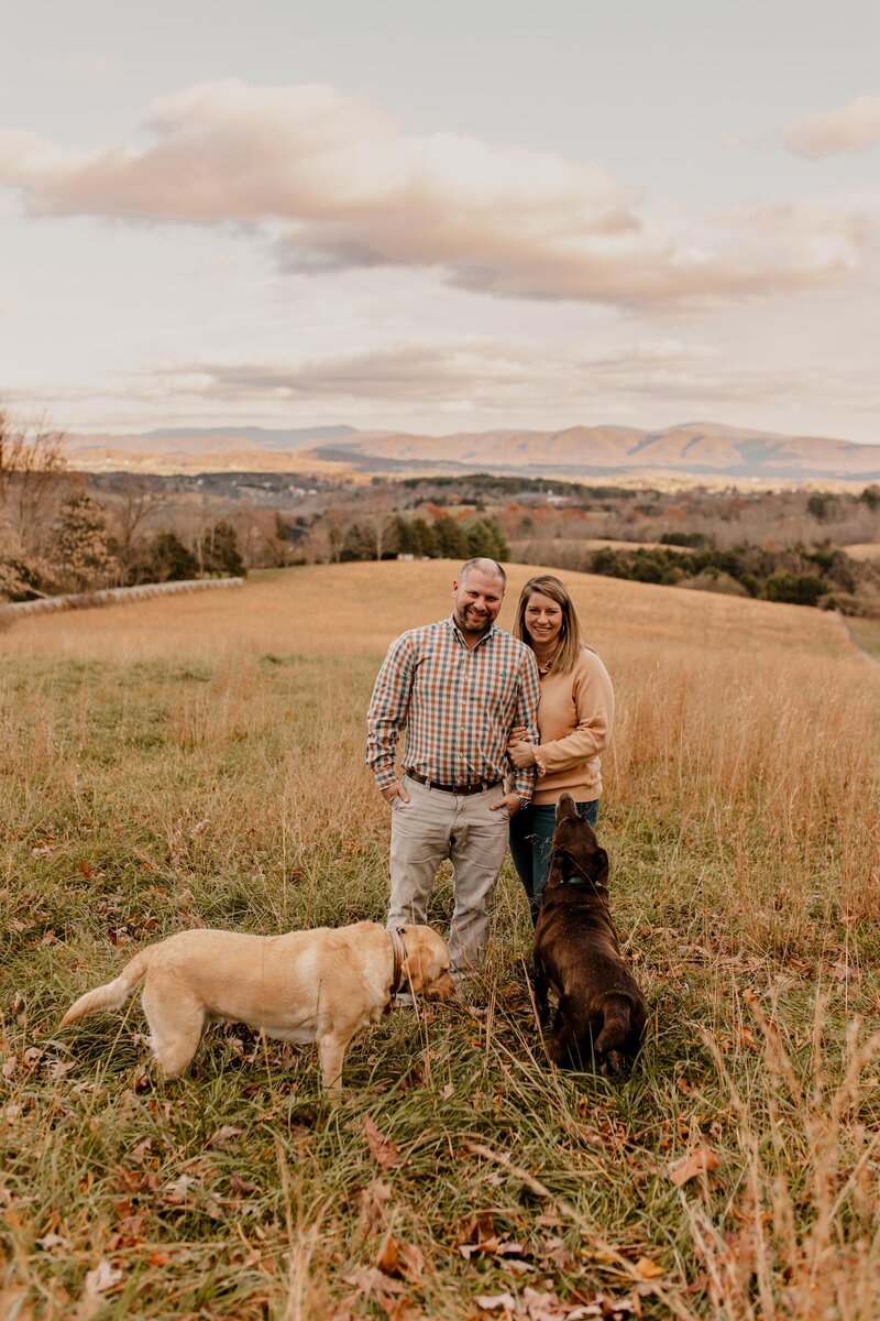 Virginia-Field-Mountain-Venue-Photographer-Wedding-Staunton-Best-Mountain-Sunset-Estate-Florist-Five-Star-Publishedcd-14