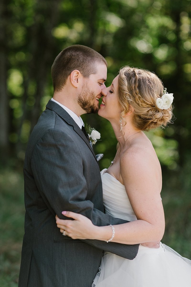 Brown_County_Indiana_The_Wilds_Wedding_Event_Venues_Blue_White_Wedding_Ideas_27