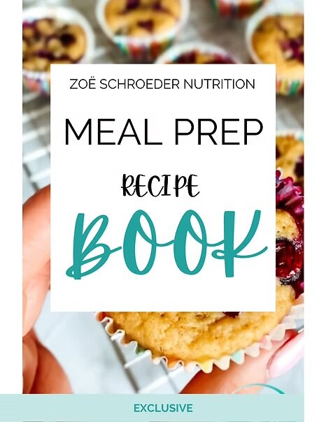 Zoe showcasing her free macros masterclass