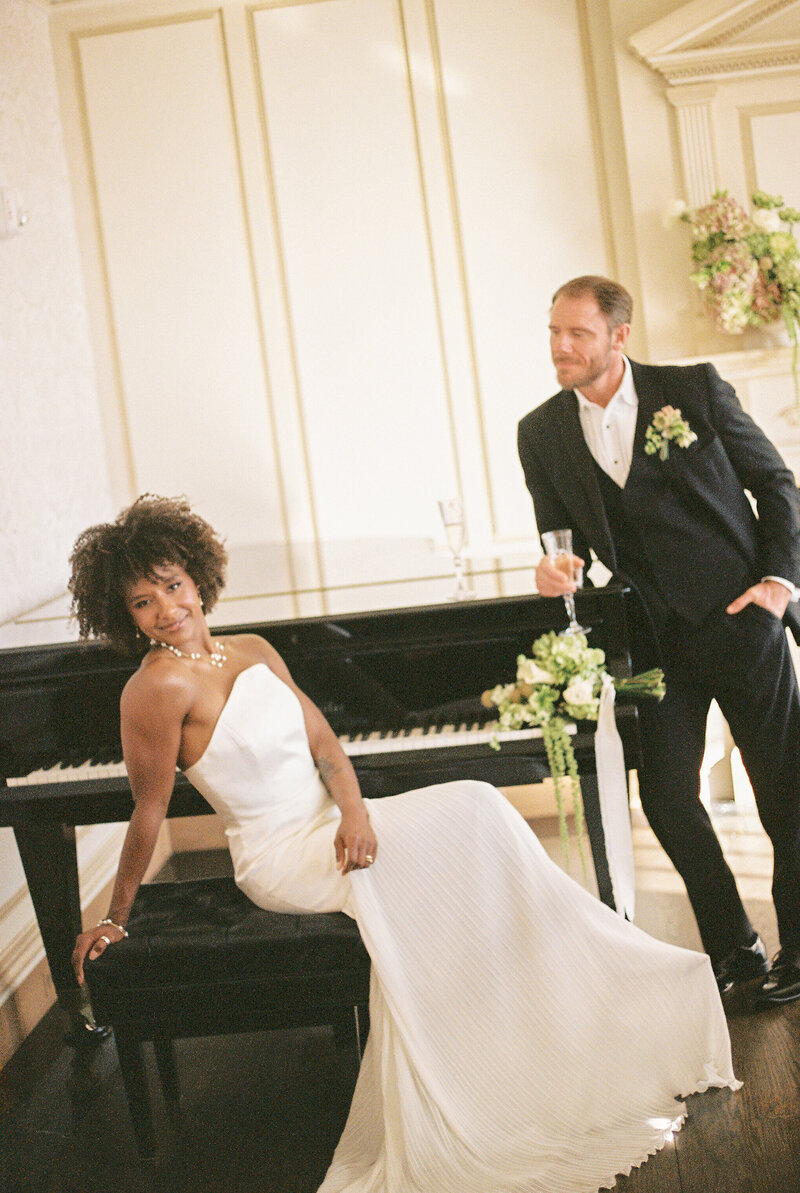 Virginia-Spring-Intimate-Wedding-Estate-at-River-Run-on-35mm-Film-22