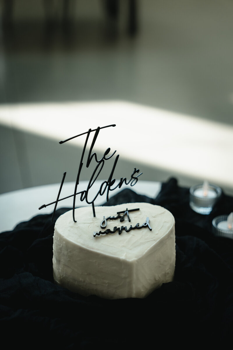 Indiana_Michigan_Wedding Planner_Zionsville_The Sixpence_Estate_Barn_Editorial_Reception_Wedding Decor