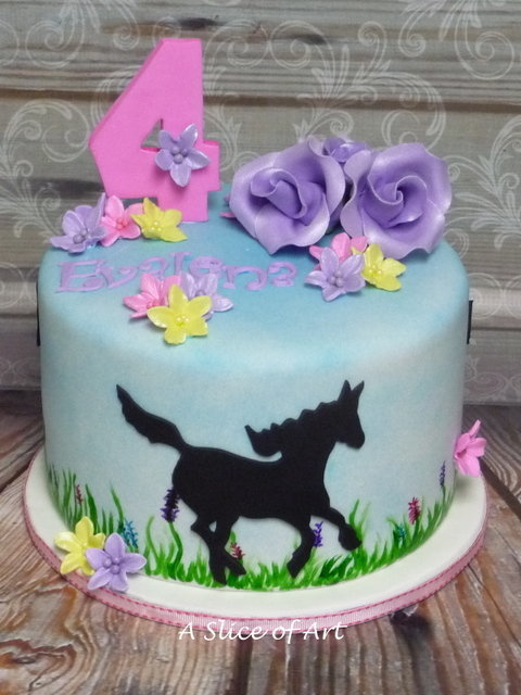 horse handpainted cake