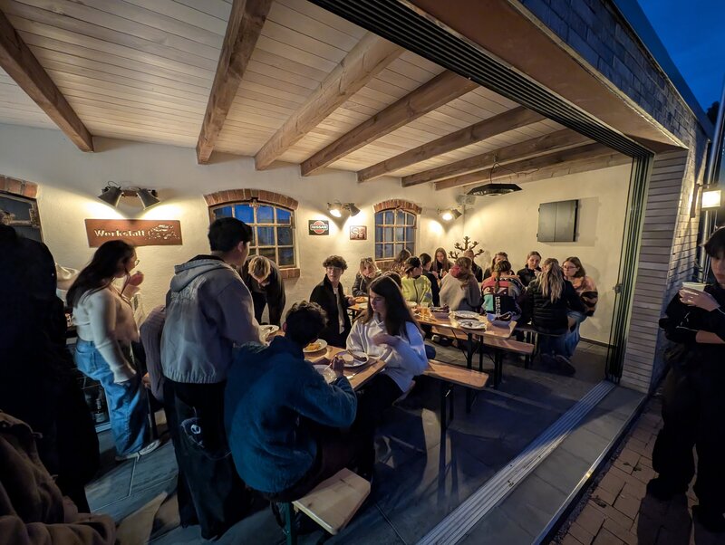 PXL_20250923_175912756