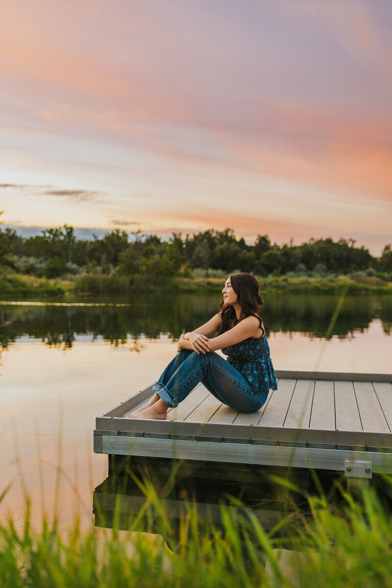 Natural senior portraits Tri Cities WA photographer