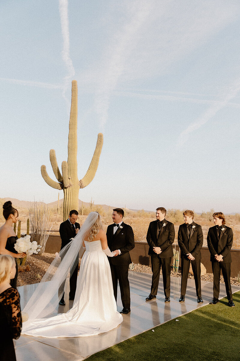 kelsey-kohl-wedding-preview-taylorraephotofilm-109