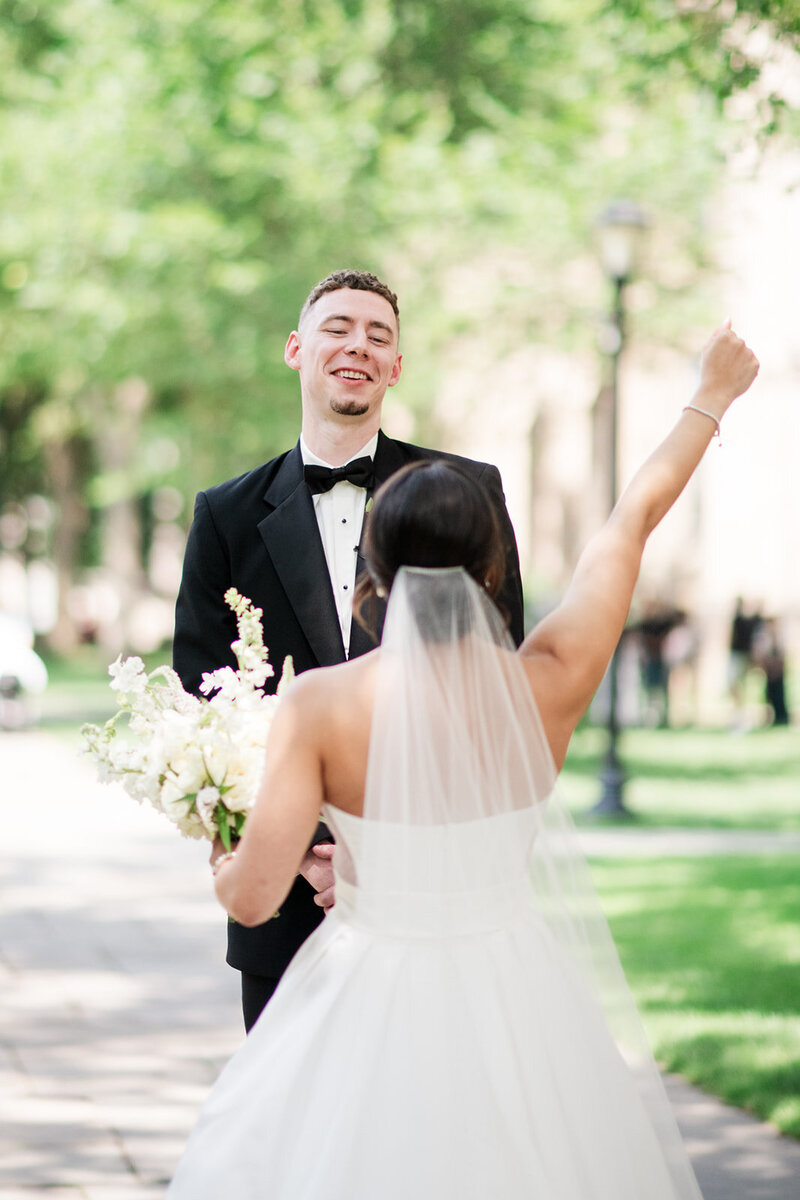 Tyde at Walnut Beach Romantic and Timeless Summer Wedding