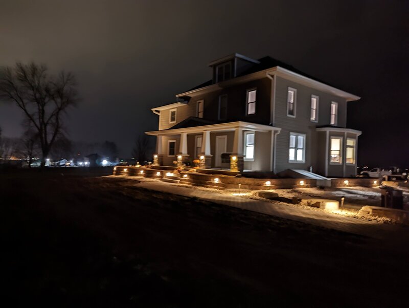 Cedar-Rapids-Iowa-landscaping-lawn-care-treatments-_20221110_000803736