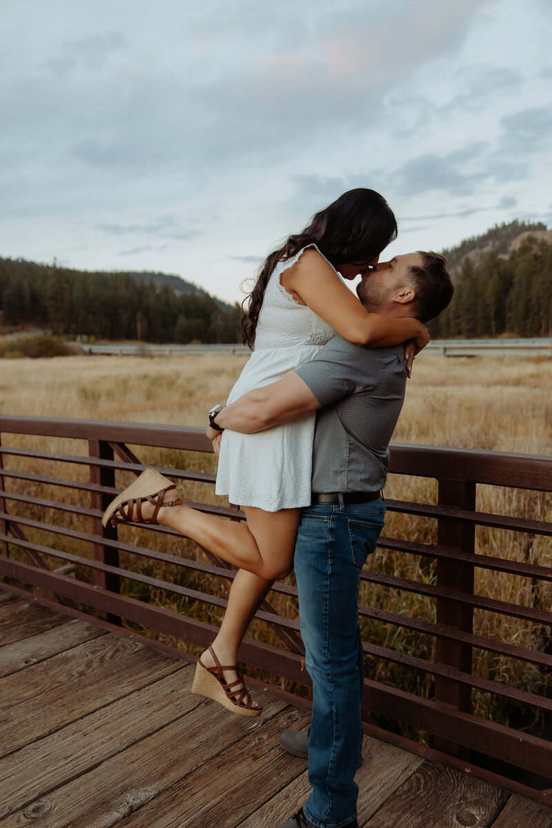 V&FEngagementFentonLakeNM-3100