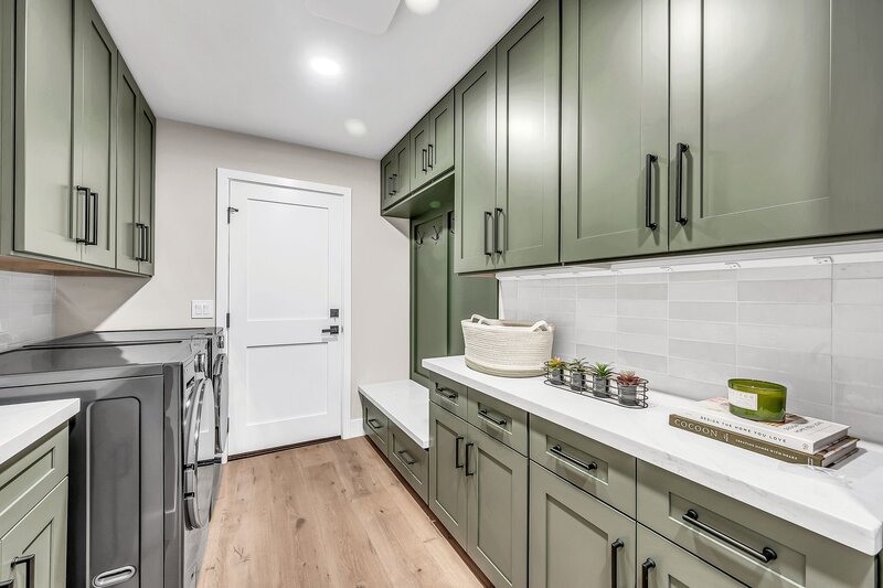 6421 E Winchcomb Dr-29