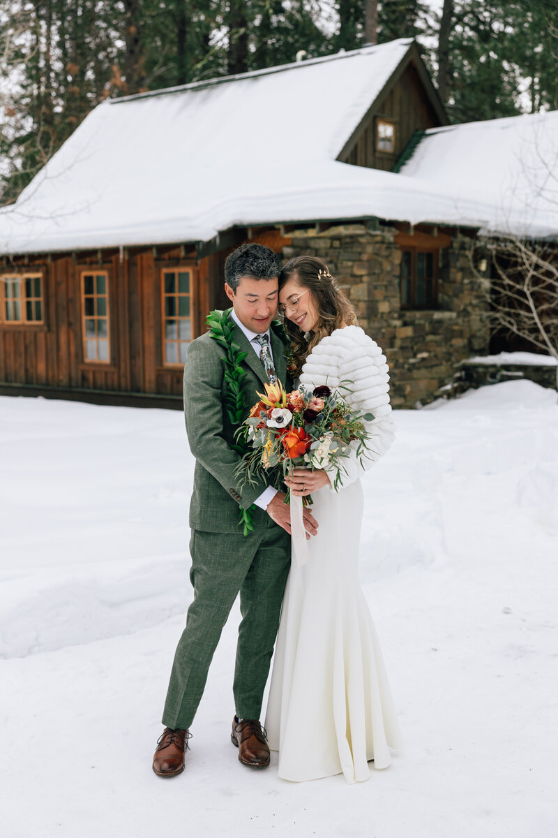 Lake-Creek-Lodge-Oregon-elopement