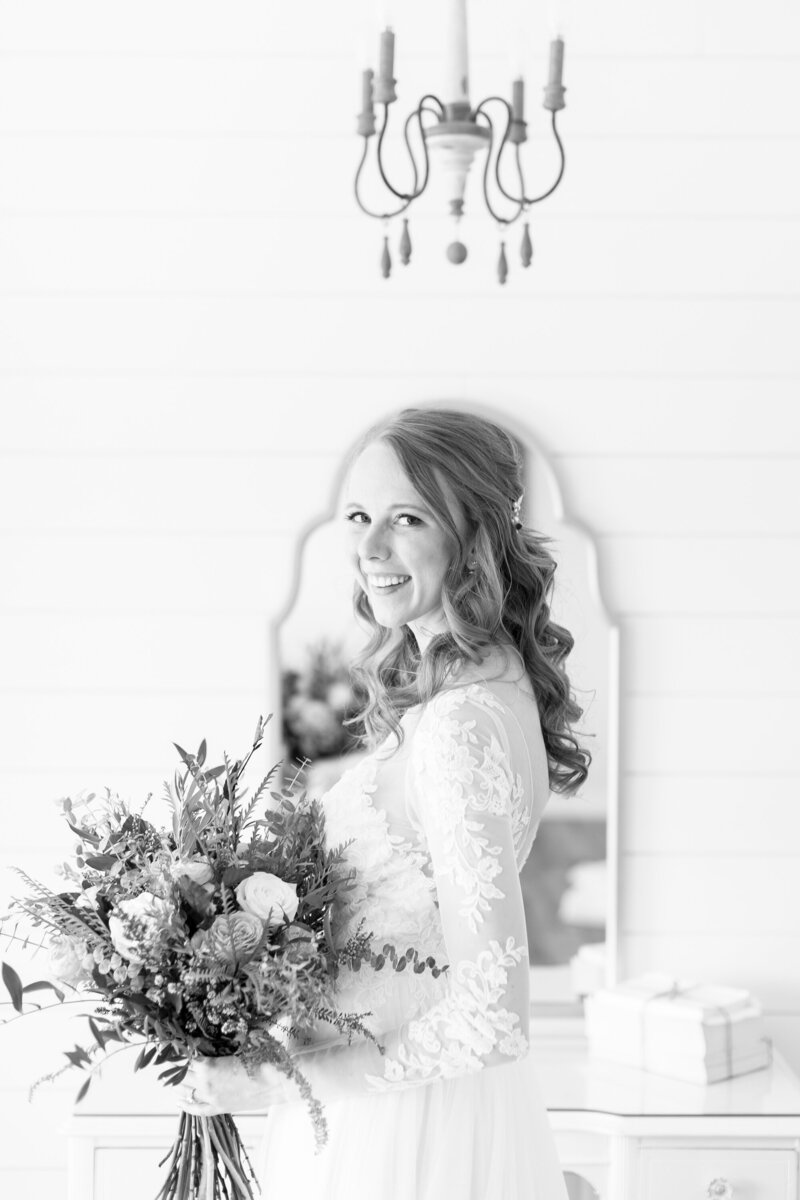 Emerald Pines Wedding - Sioux Falls Wedding Photographer - Madison & Dave - Highlights-74