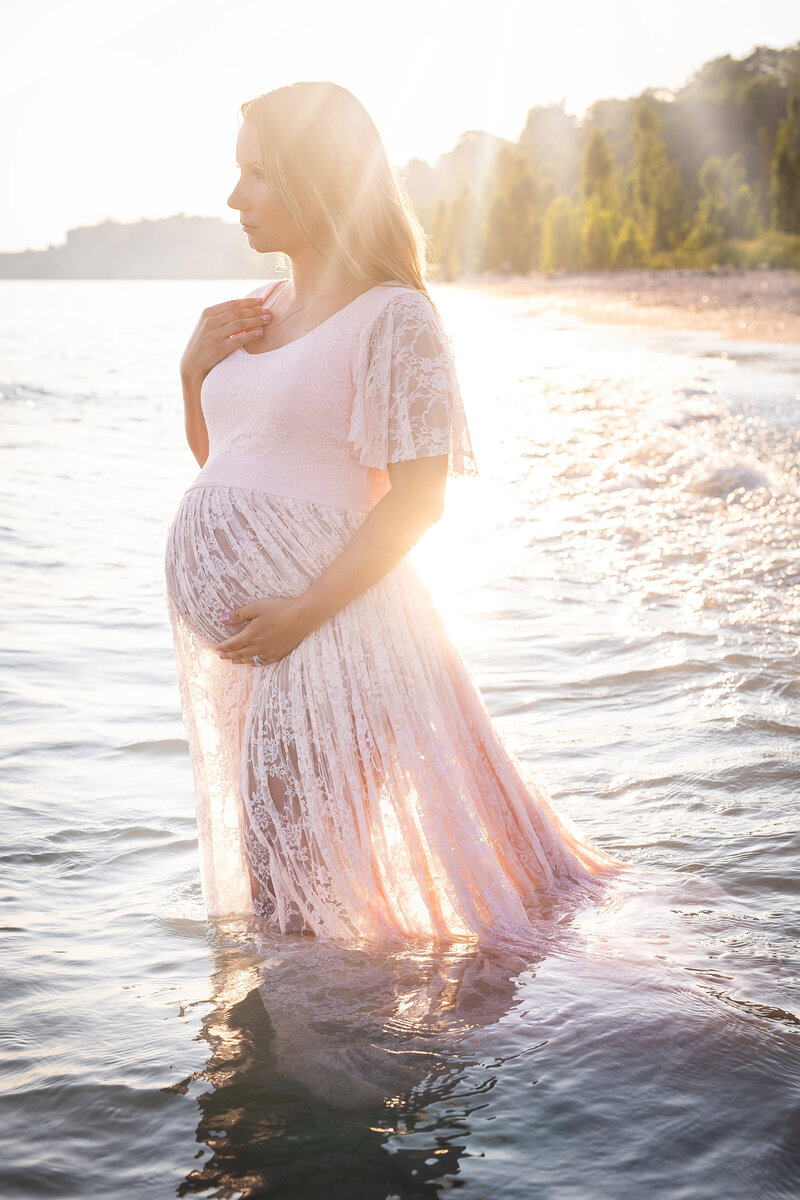 Maternity and Newborn Photographer in London, St Thomas and Port Stanley