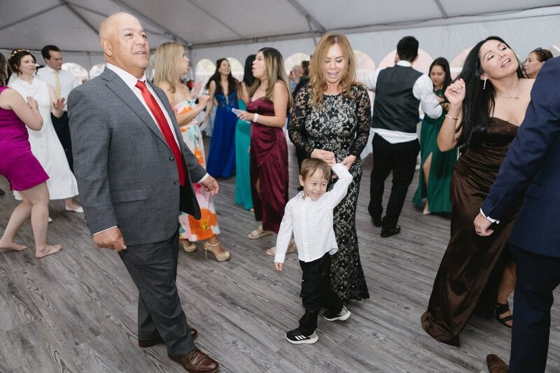 classic-and-documentary-style-wedding-photography-165