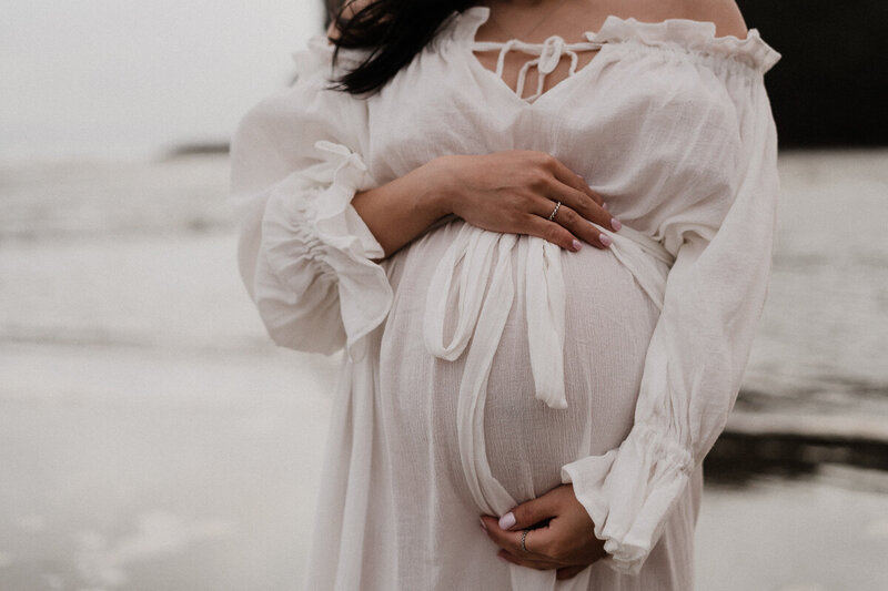 outdoor maternity photoshoot in auckland