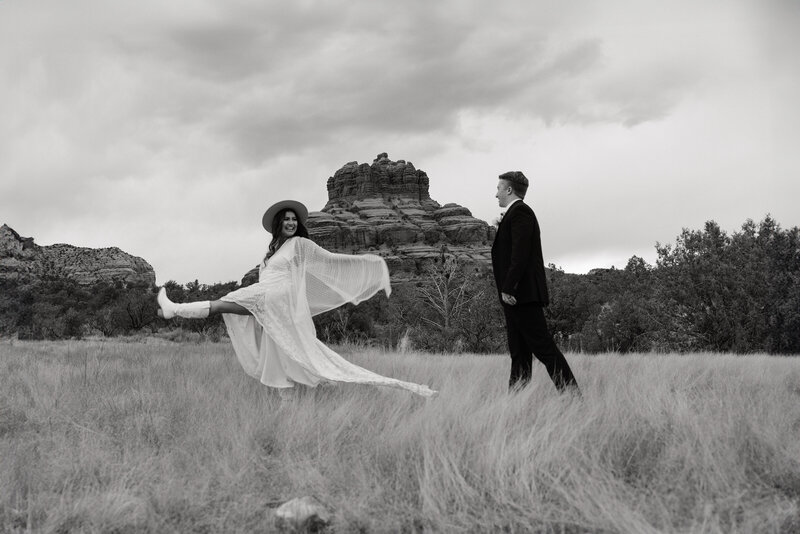 A beautiful modern boho elopement in Sedona