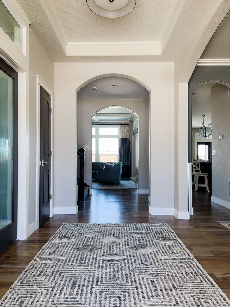 Light-Filled-Entry-Way-Ceiling-Treatment-Colorado-22