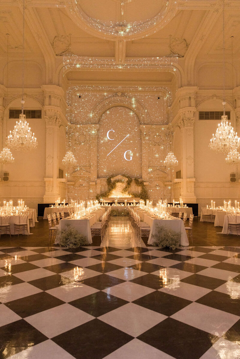 maison principale montreal elegant wedding decor and set up