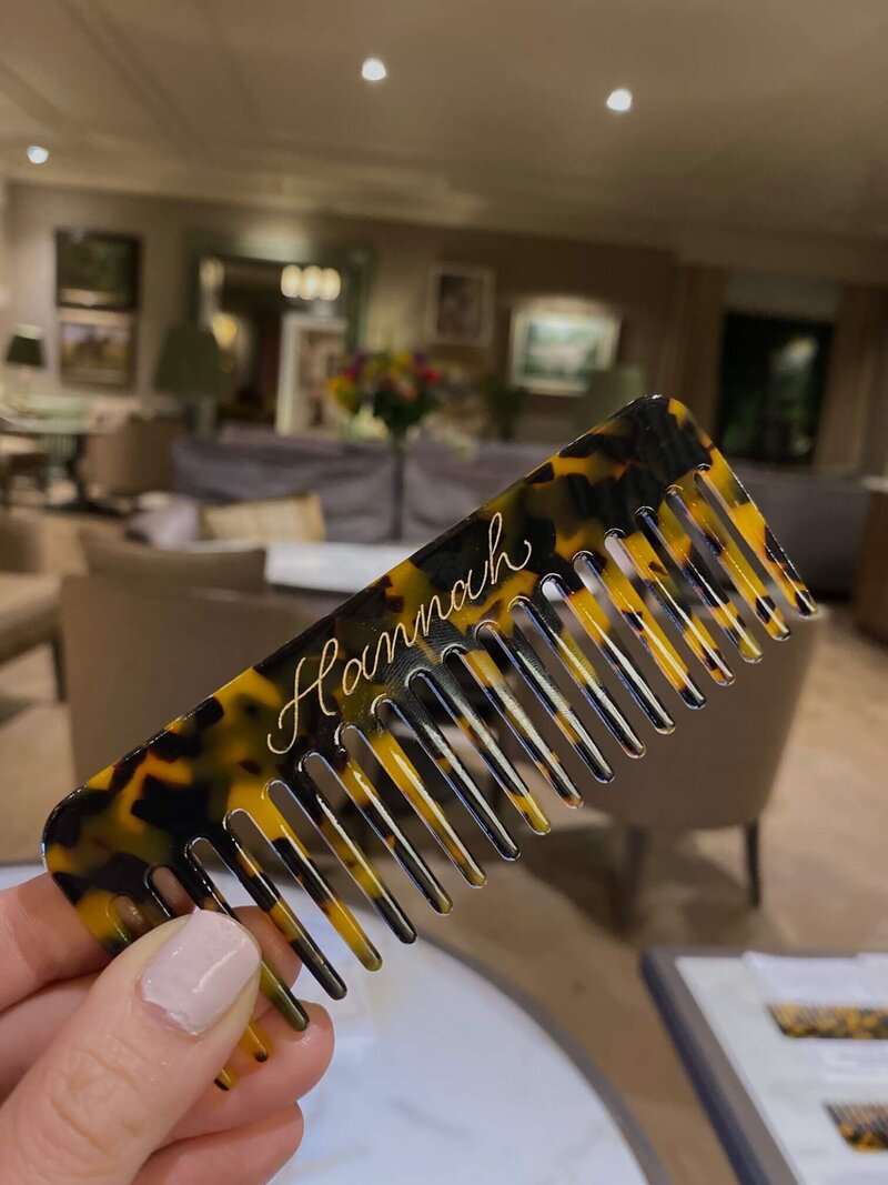 comb with personalised names 