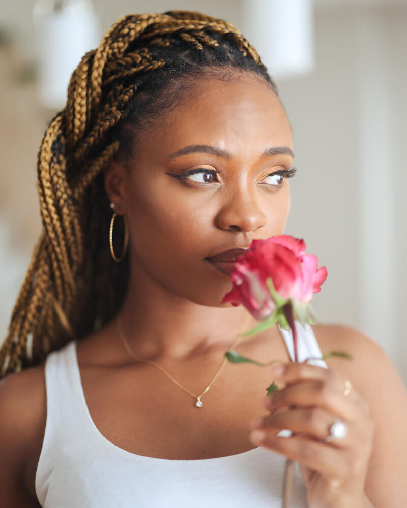 Black-women-flowers