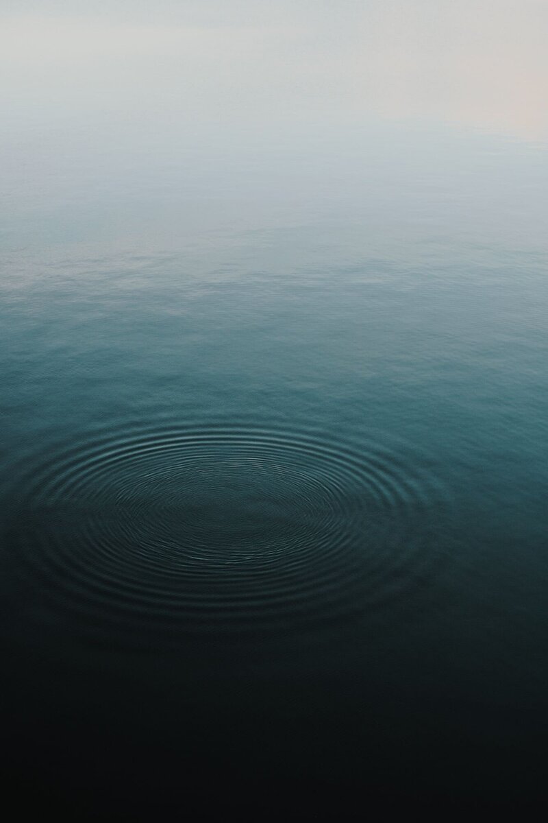 calm-lake-peaceful-ripples-in-the-water-deep-blue