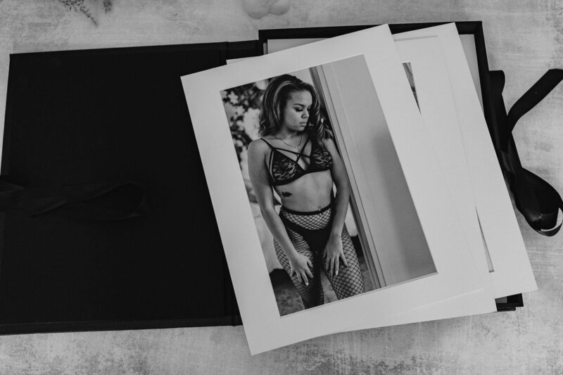 Products Folio Box with pictures b and w 6