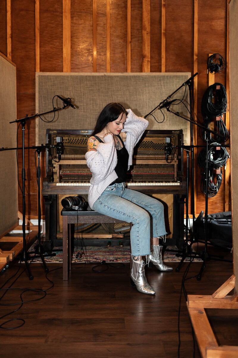 Singer promo pictures