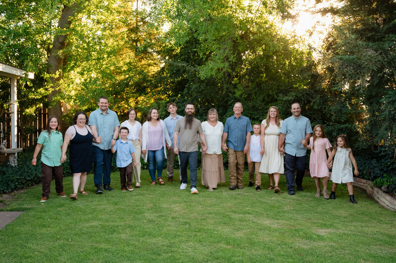 Extended family session in Sacramento California