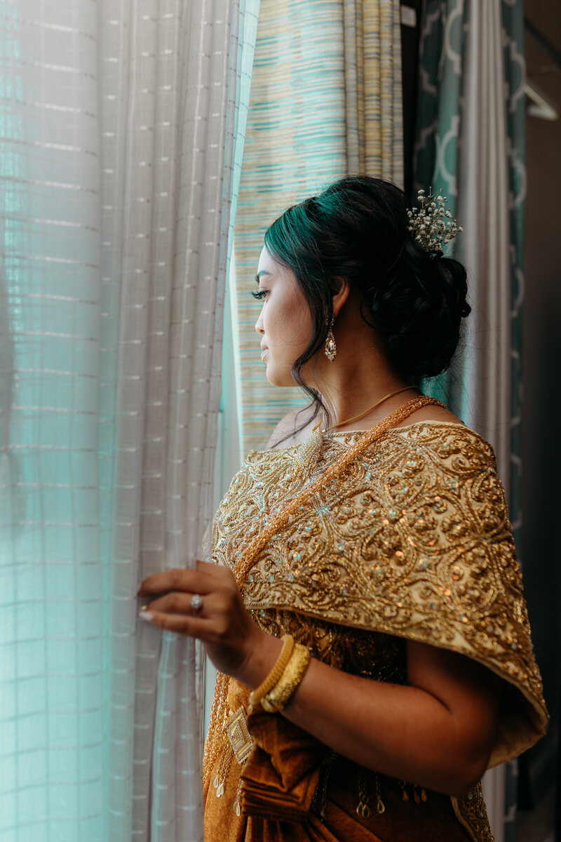 Khmer Bride in Traditional Ceremony Outfit | Photo by Khmer Wedding Photographer, Phavy Photography