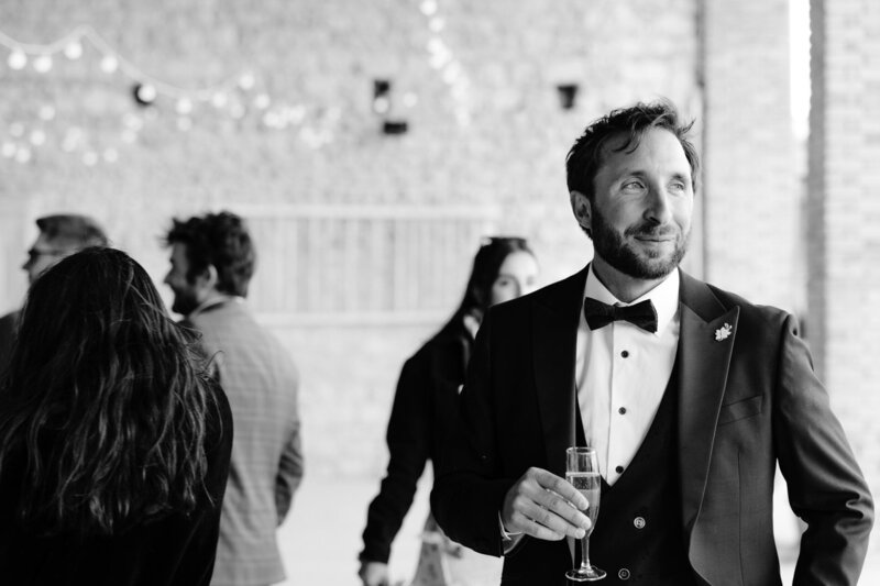French wedding photographer Domaine de Sarson Grignan-061