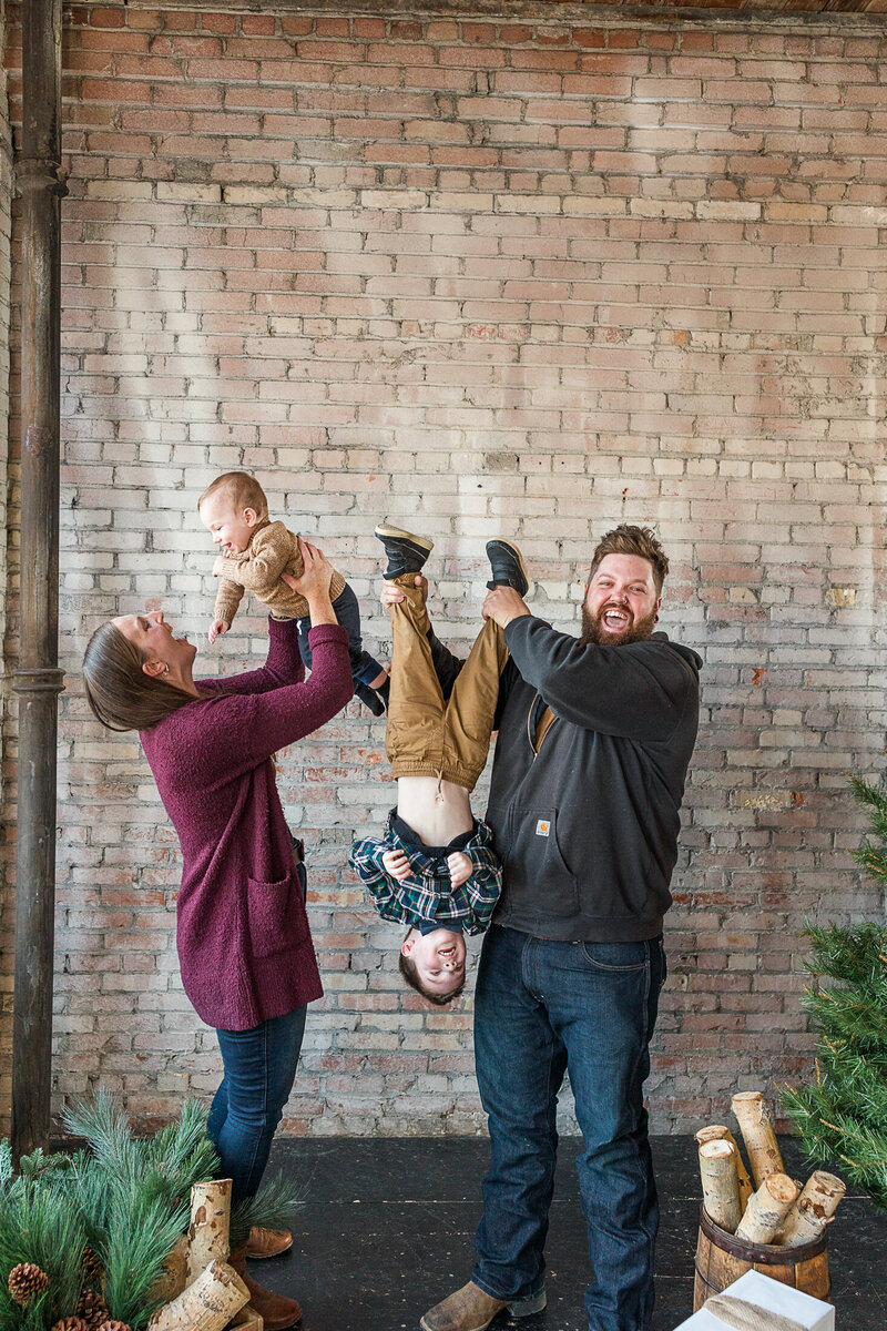2023 krystal moore photography moose jaw christmas minis-12