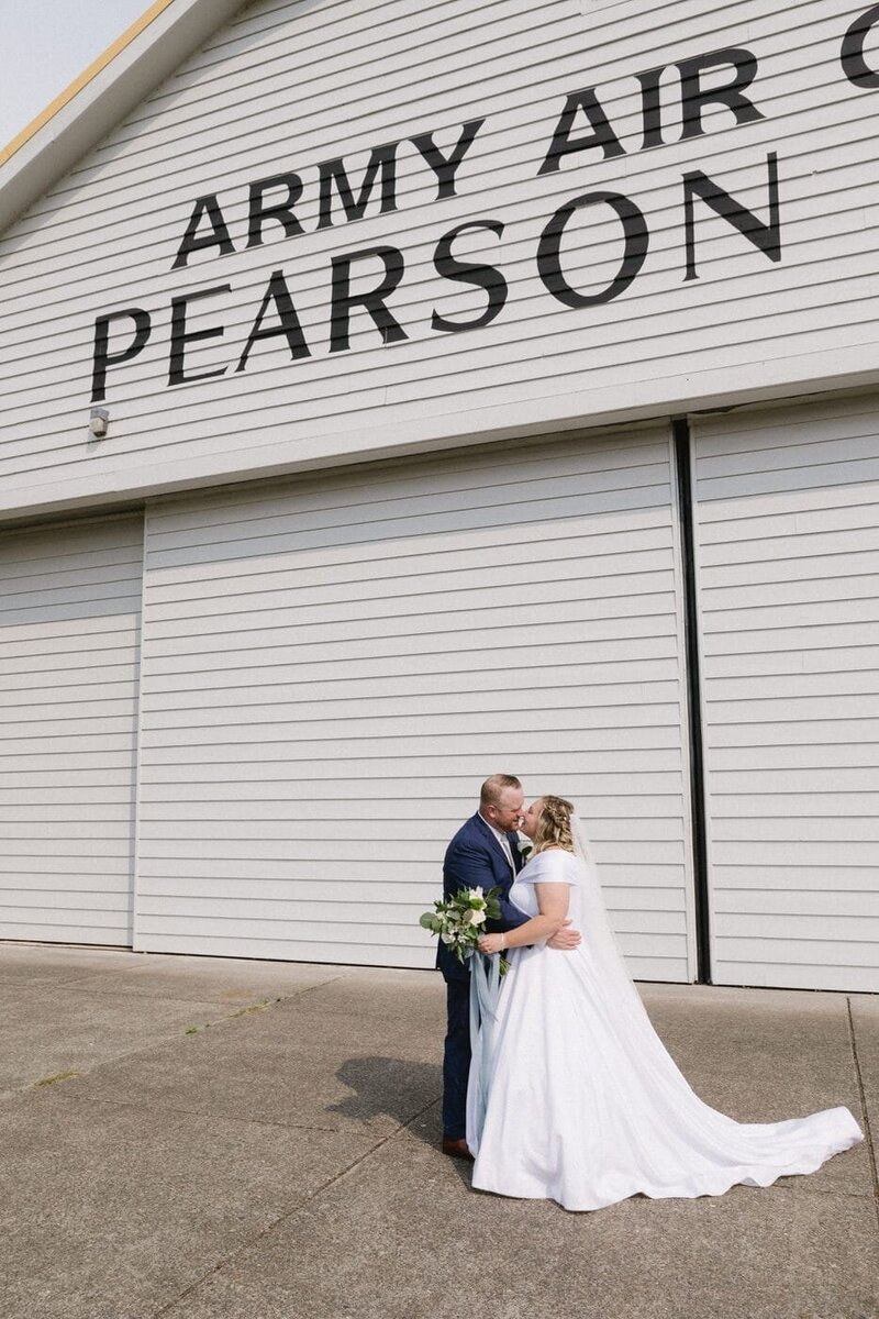 classic-and-documentary-style-wedding-photography-286