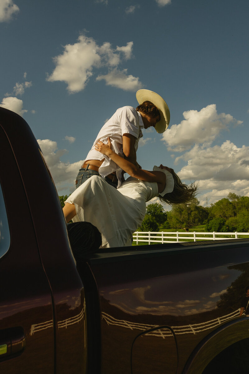 Picnic engagement photoshoot, western cowboy engagement photos, RCC Photography-05