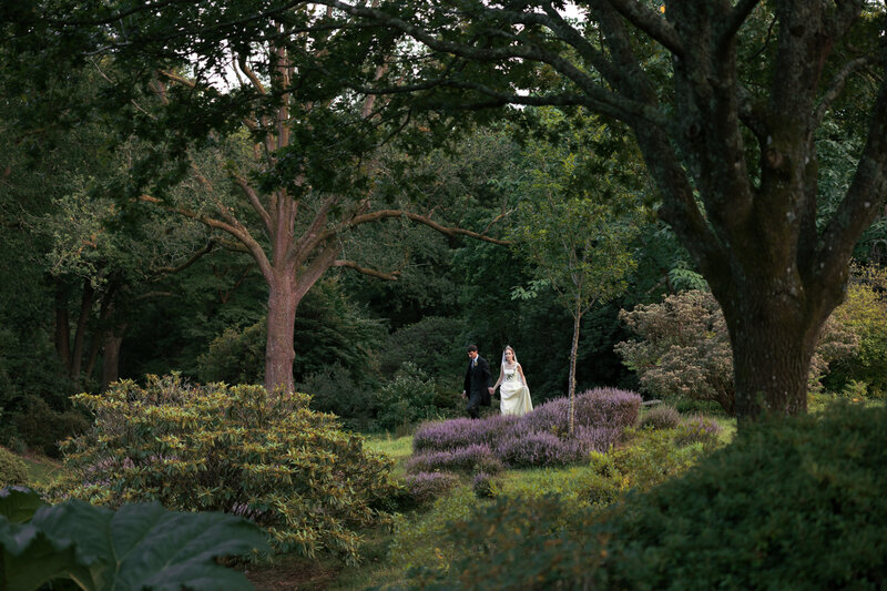 Elegant and classic wedding portraits at High Beeches Gardens, West Sussex