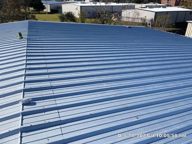 Commercial metal roofing in Spring, Texas.