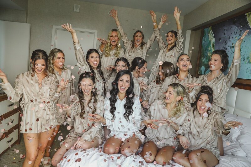 florida-bridal-party-confetti