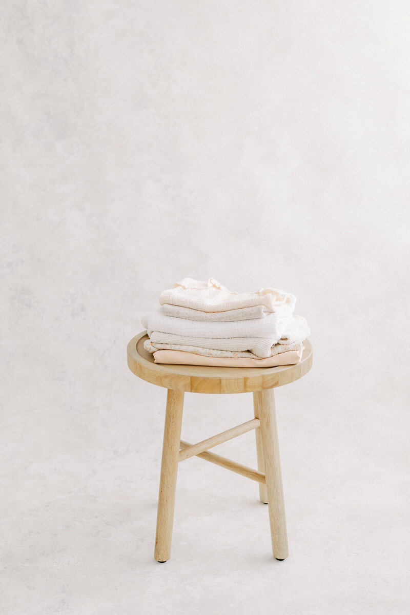Luxury newborn photographers in Cleveland Ohio