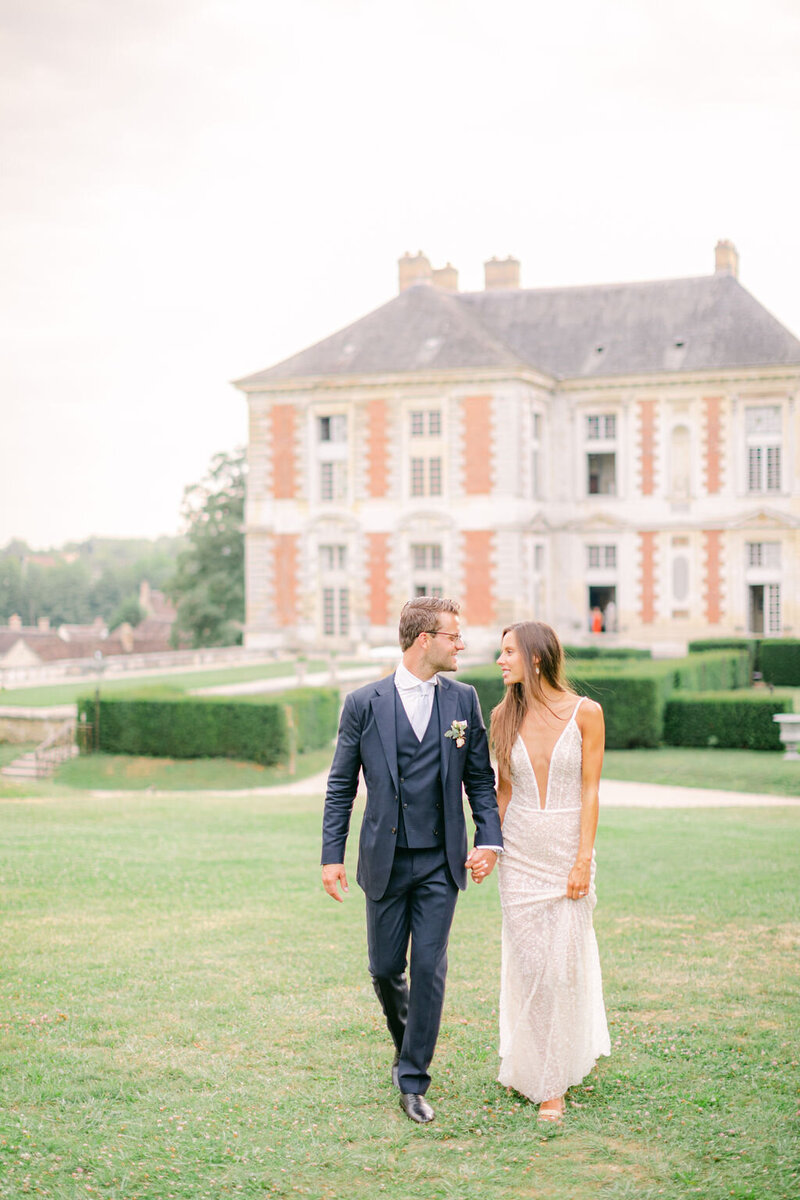 589-22juillet2022-Rosa&amp_Laurens-WeddingatChateaudeVallery-CélineChanPhotographie
