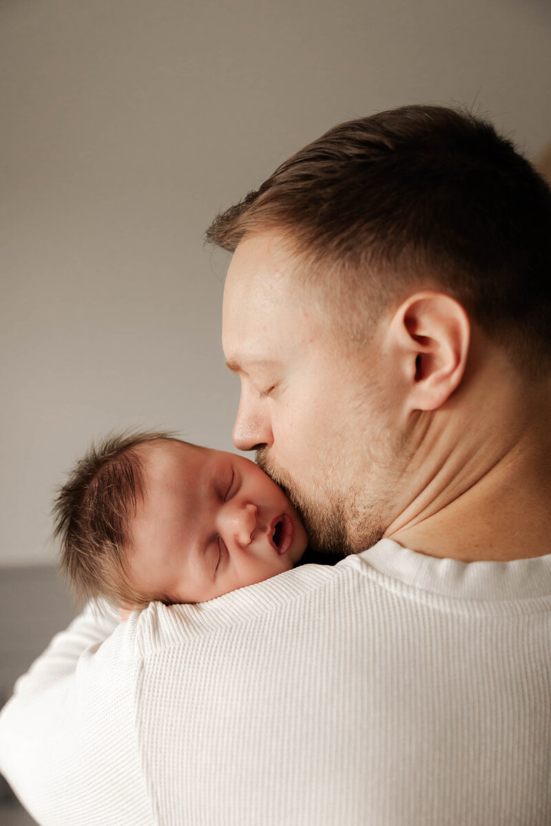 StenderNewbornSession-81