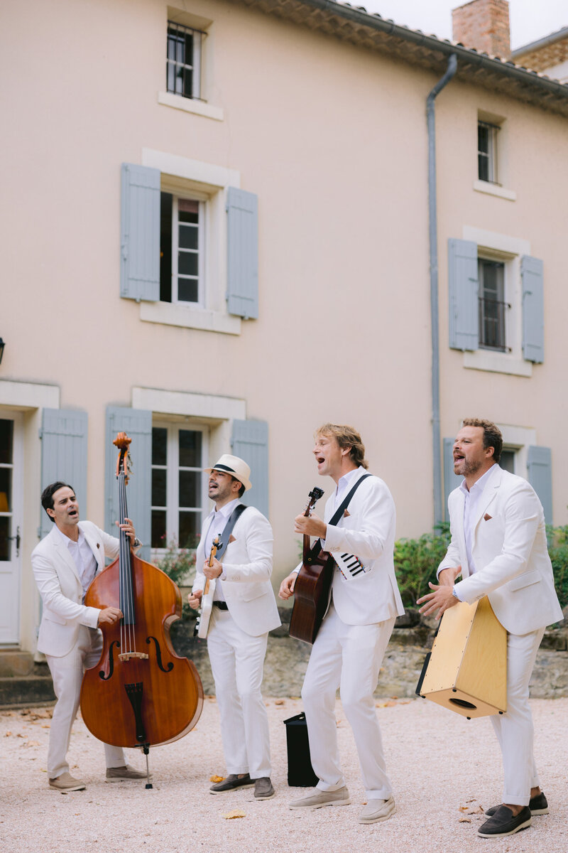 wedding sorgues vaucluse photographer victoria le petit-62