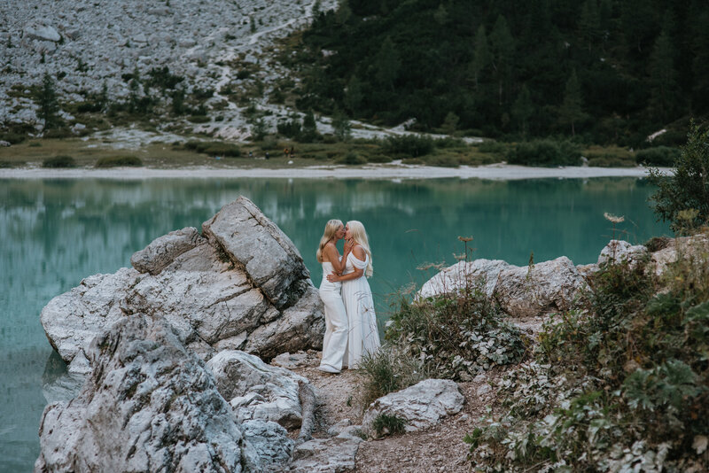 Best place to propose in the Dolomites, Lago di Sorapis - Shawna Rae wedding and elopement photographer