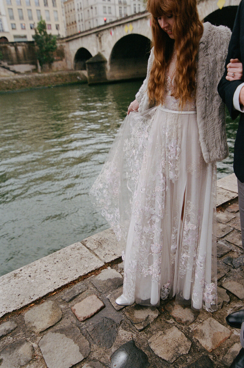 Paris-Elopement-35mm-Film-Briars-Atlas-4479