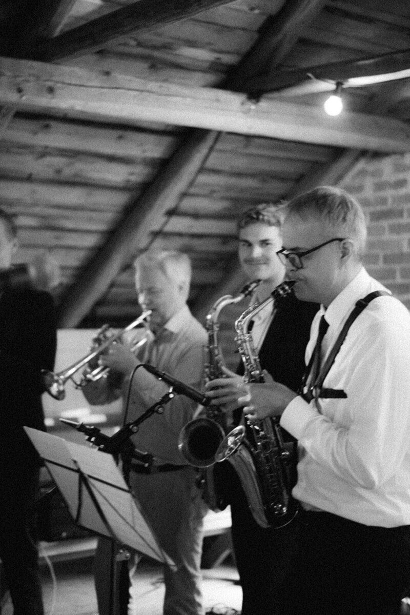 Wedding photo of an Intimate  wedding reception  in Porvoo by photographer Hannika Gabrielsson