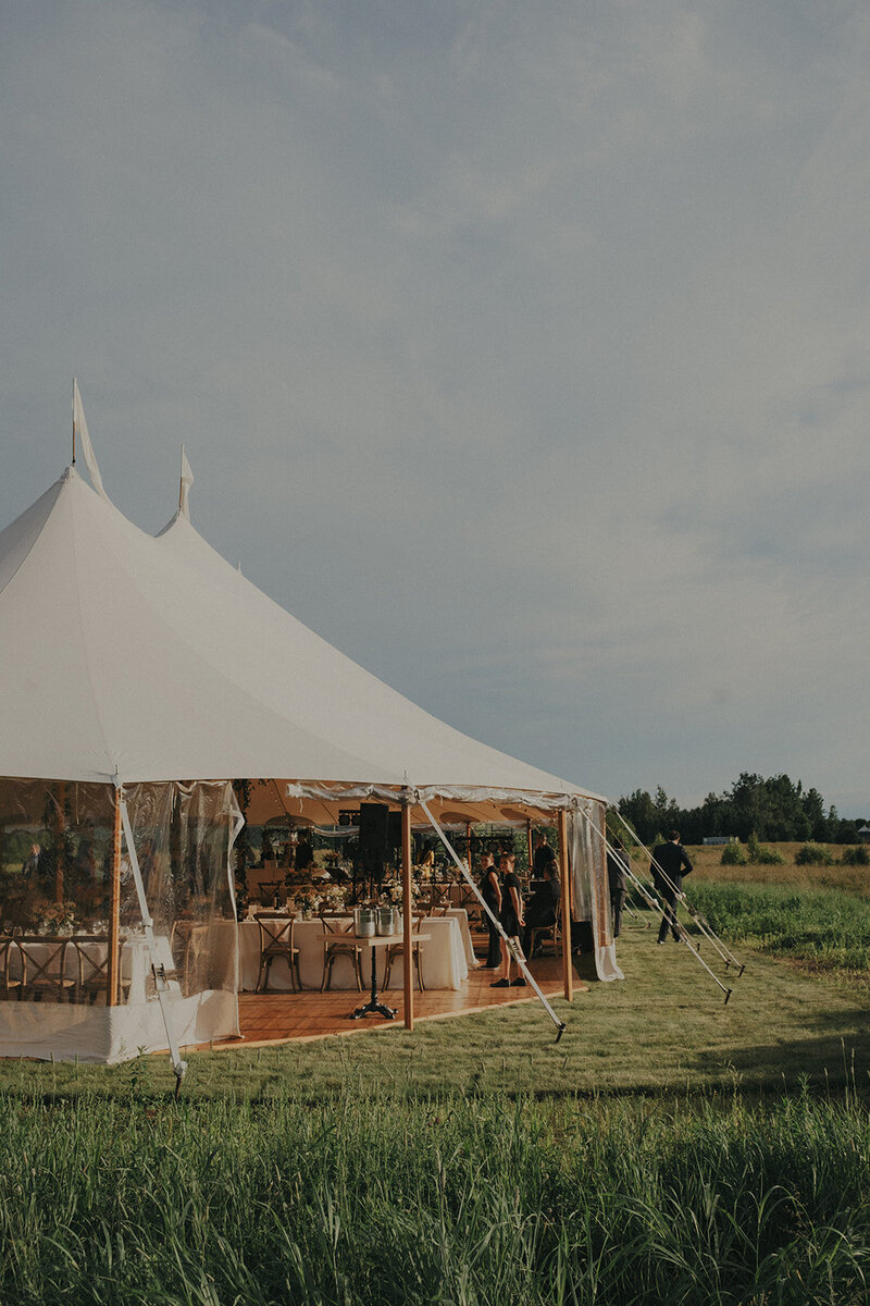 high-end-wedding-marquee