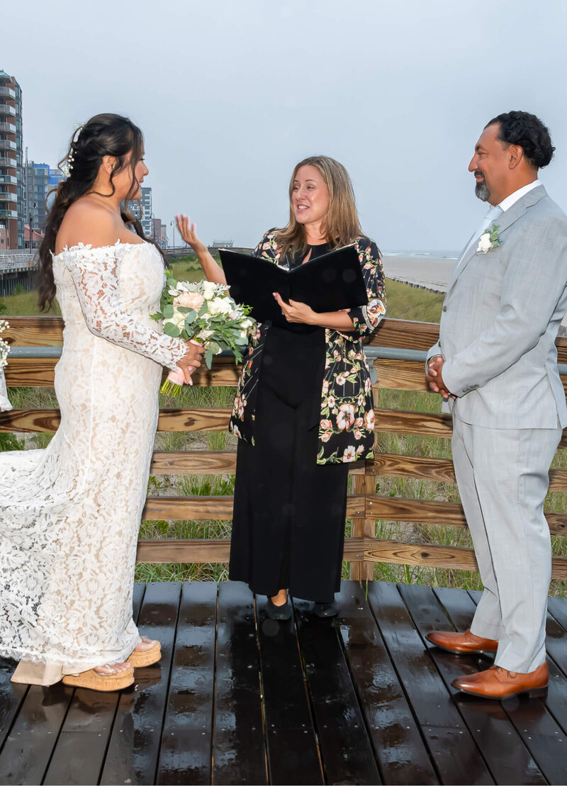 Jenni Luna, a Spanish-speaking wedding officiant, adds a touch of cultural warmth to your celebration. Trust The Moon Moments to craft a ceremony that beautifully combines love and tradition.
