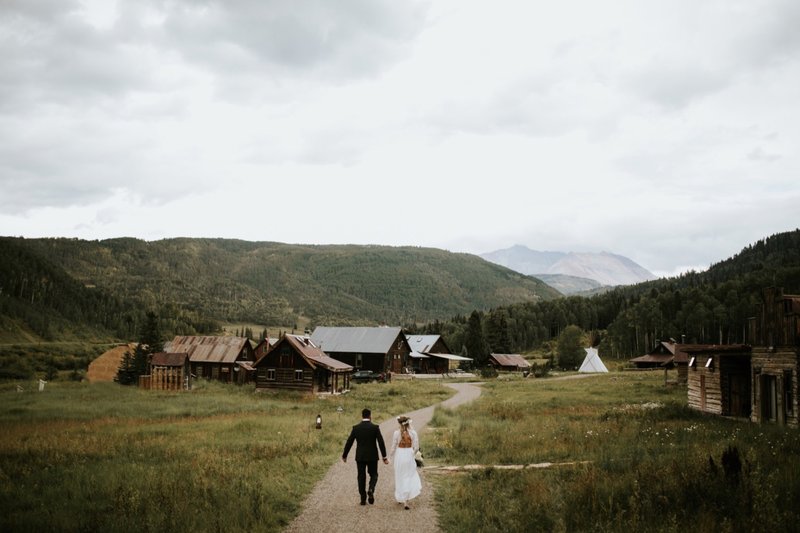 dunton-hot-springs-colorado-elopement-79