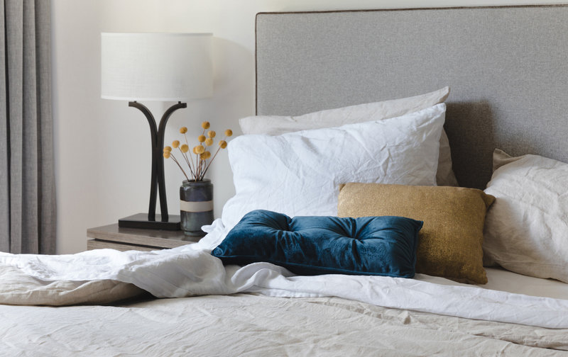 Amanda Wyeth Design| Bedouin Societe Linen Bedlinen Piped Headboard |Neutral Bedroom Pop Blue